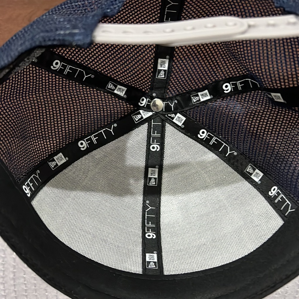 New Era Dallas Cowboys SnapBack (NWT) 9Fifty brand! Breathable & Adjustable - Picture 3 of 4